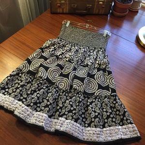 Fun Black & White Cotton Skirt - size M